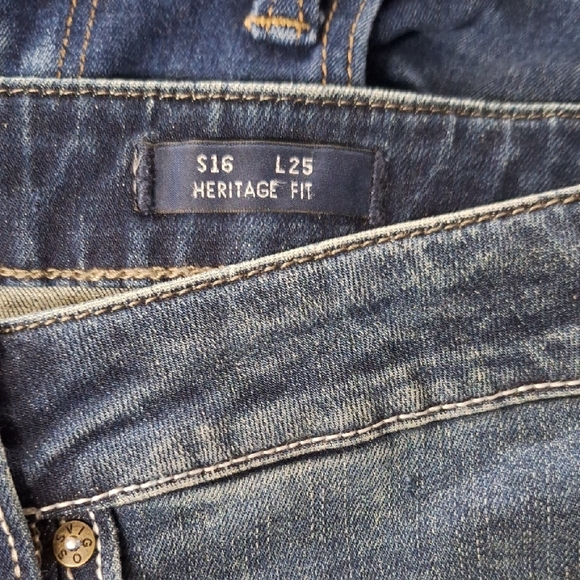 Blue Cropped Ankle Jeans with Raw Hem - Picture 6 of 8